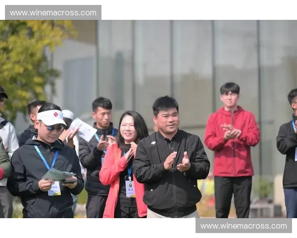 全新赛事转播模式探索：如何通过创新技术提升观众体验与互动性